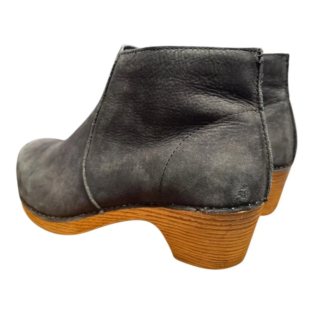 Dansko Maria Women 40/US 9 .5-10 Ankle Boot Black Milled Nubuck Suede Casual